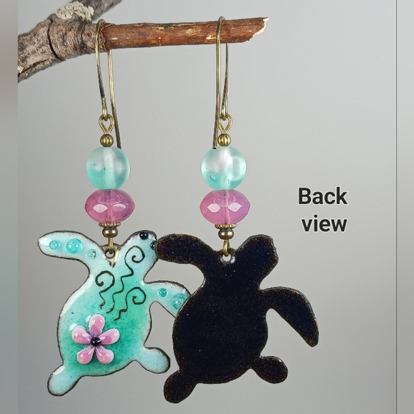 HAND CRAFTED Artisan Enamel Turquoise Aqua Pink Sea Turtle Dangle Earrings - Picture 5 of 7